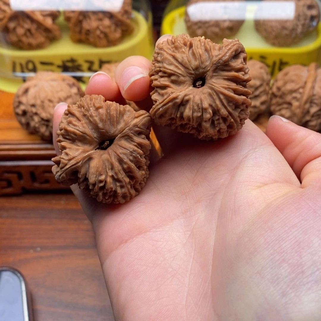 吊坠文玩核桃沉**我南疆石