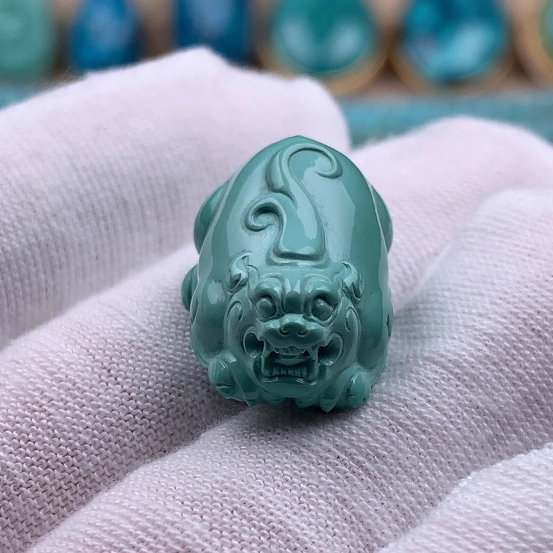 绿松石未镶嵌珠宝奇石