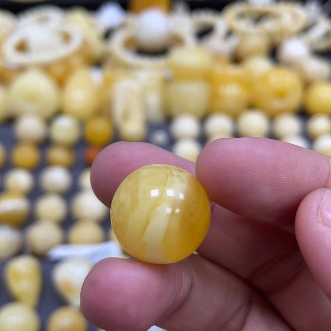 蜜蜡未镶嵌裸石17.2mm福利款微瑕