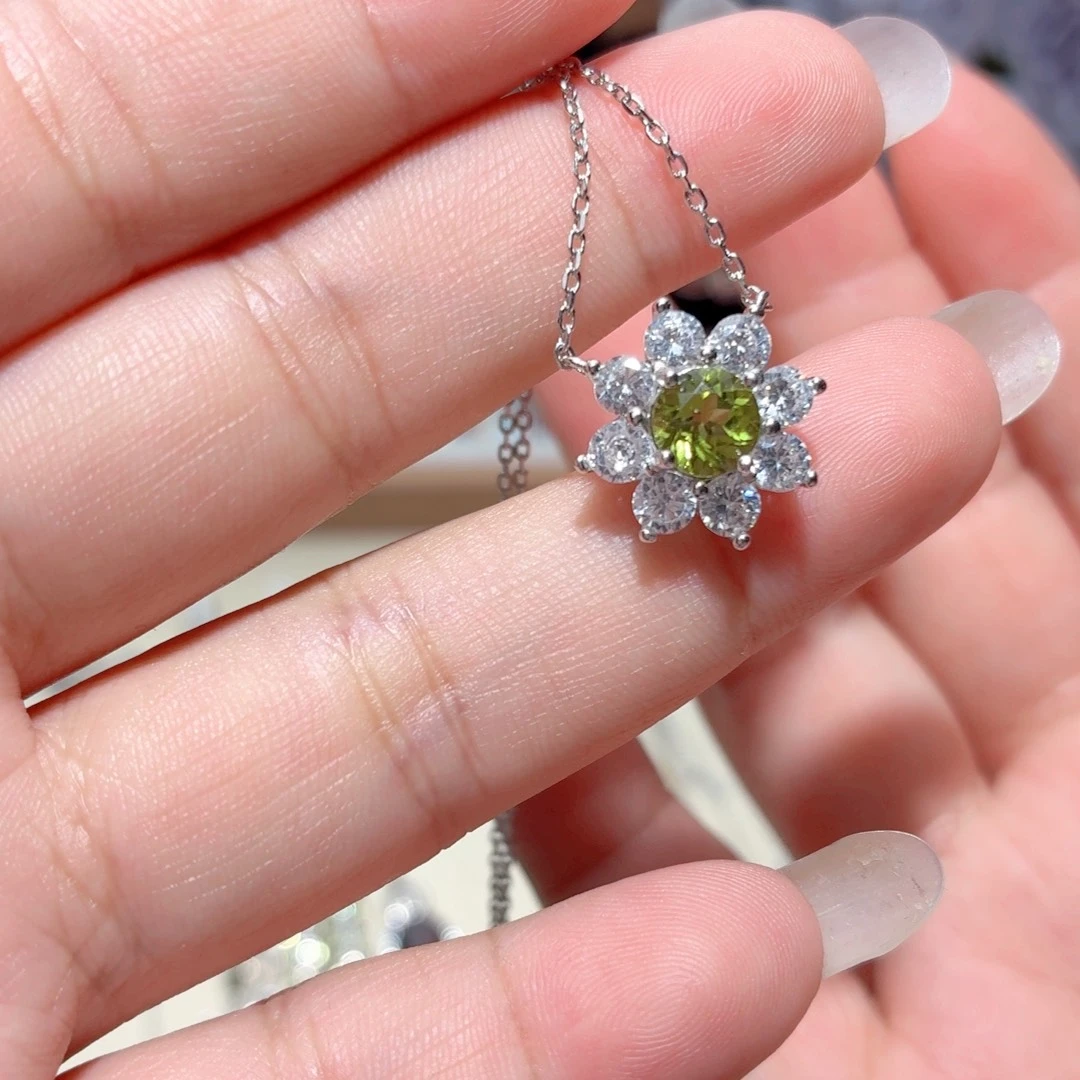 颈饰橄榄石银S925镶嵌