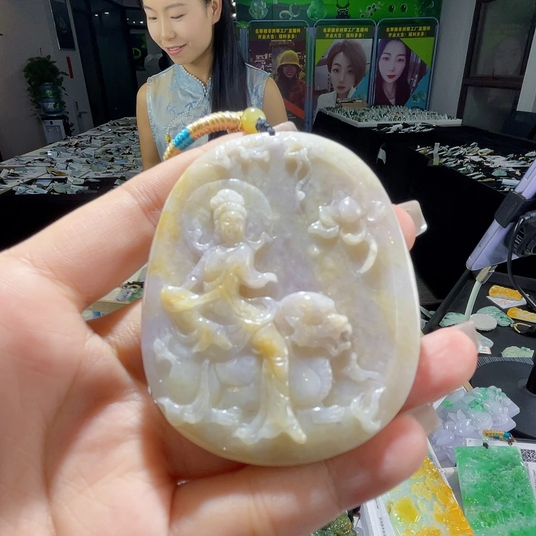 颈饰未镶嵌翡翠一个