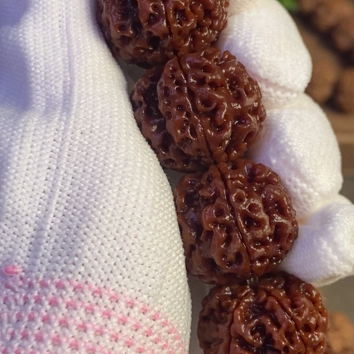 金刚菩提手串22mm五星头爆肉双龙梅花底，高油高密