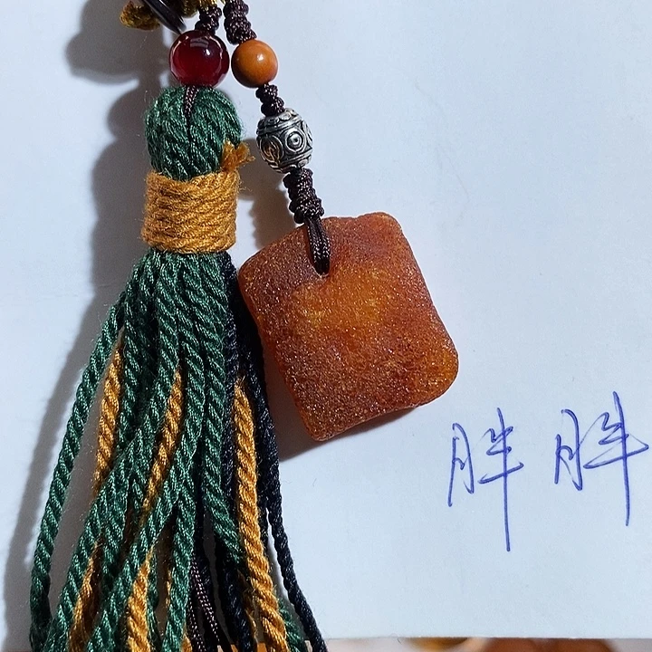 琥珀颈饰未镶嵌琥珀蜜蜡