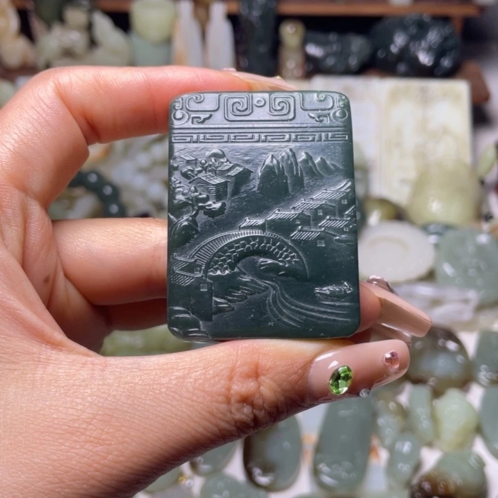 和田玉未镶嵌颈饰