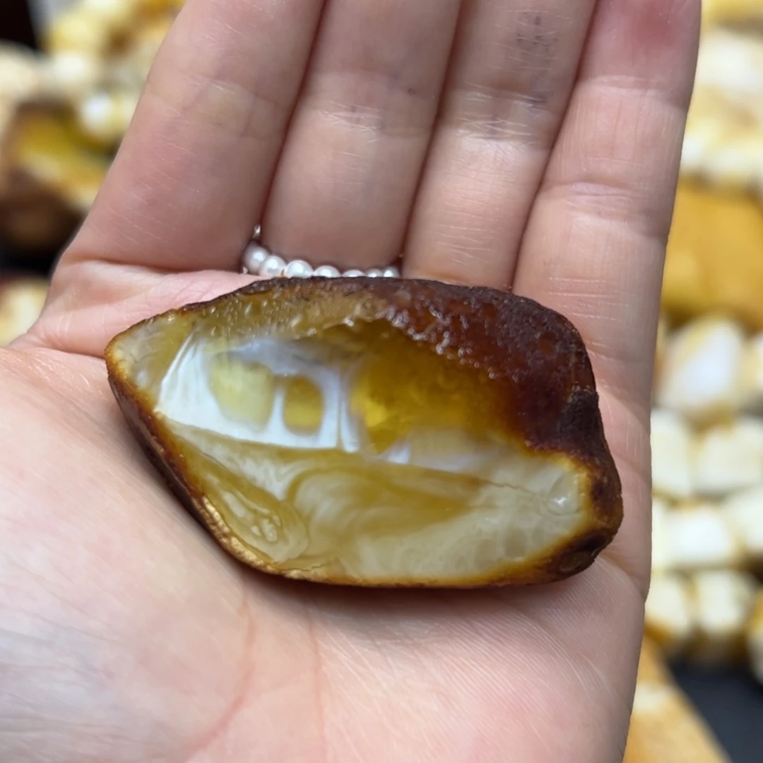 定制琥珀未镶嵌蜜蜡