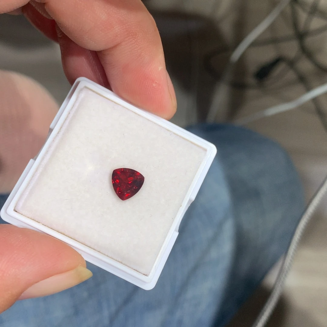 裸石未镶嵌石榴石裸石2克拉