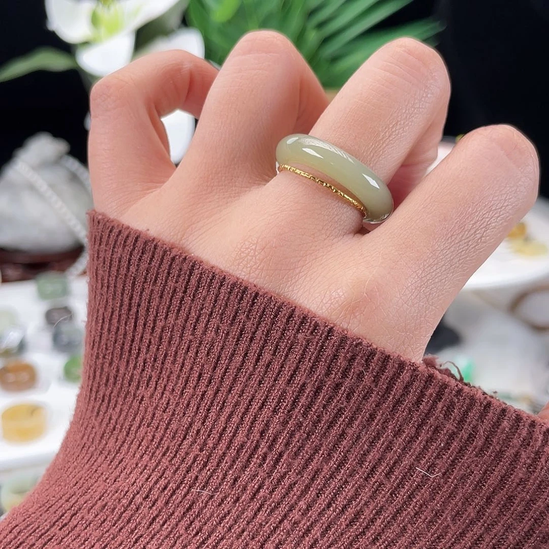 和田玉未镶嵌戒指E73冰玉青提泥鳅背18.2