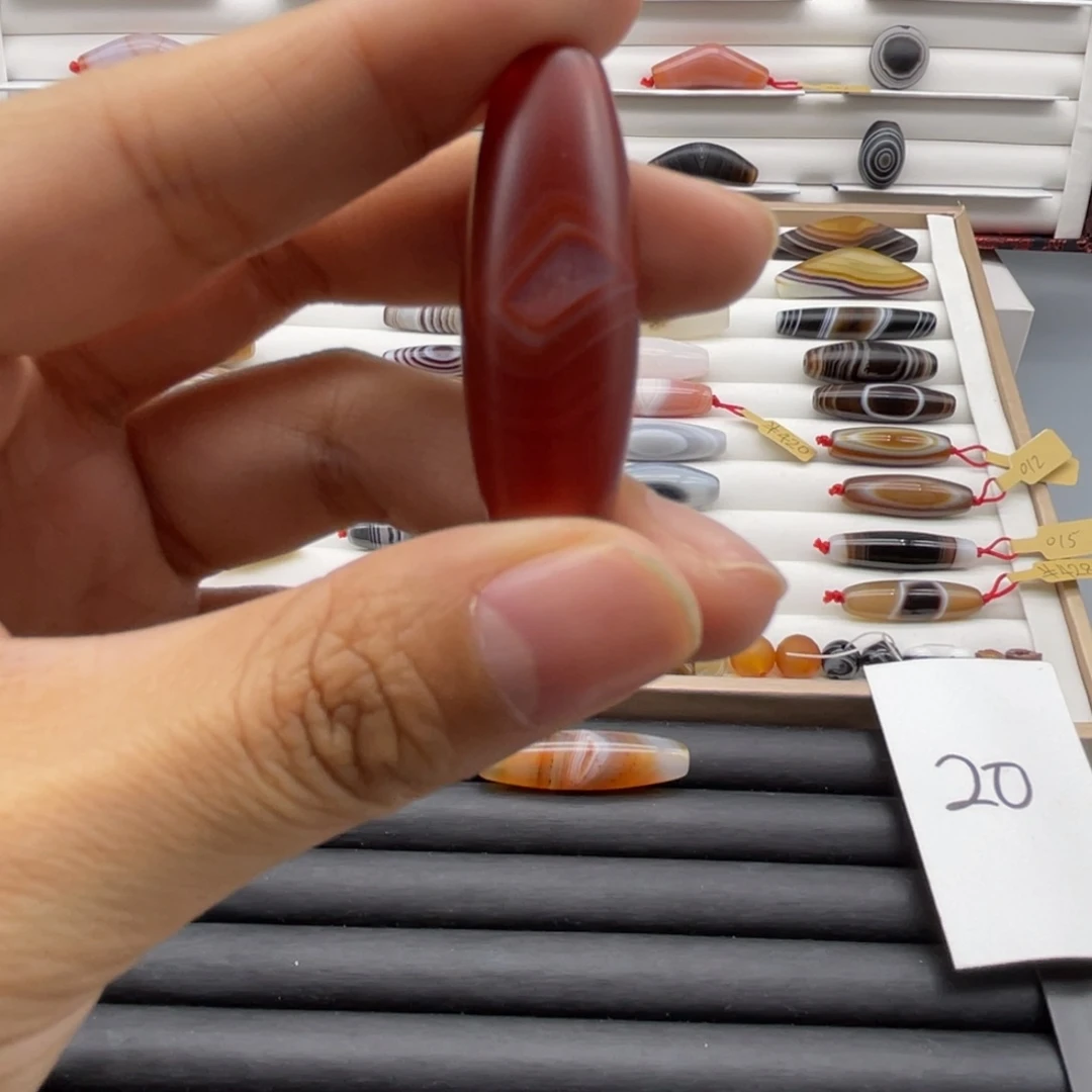 玛瑙/玉髓合金颈饰