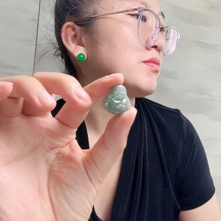 臻***七翡翠未镶嵌颈饰天然缅甸翡翠吊坠