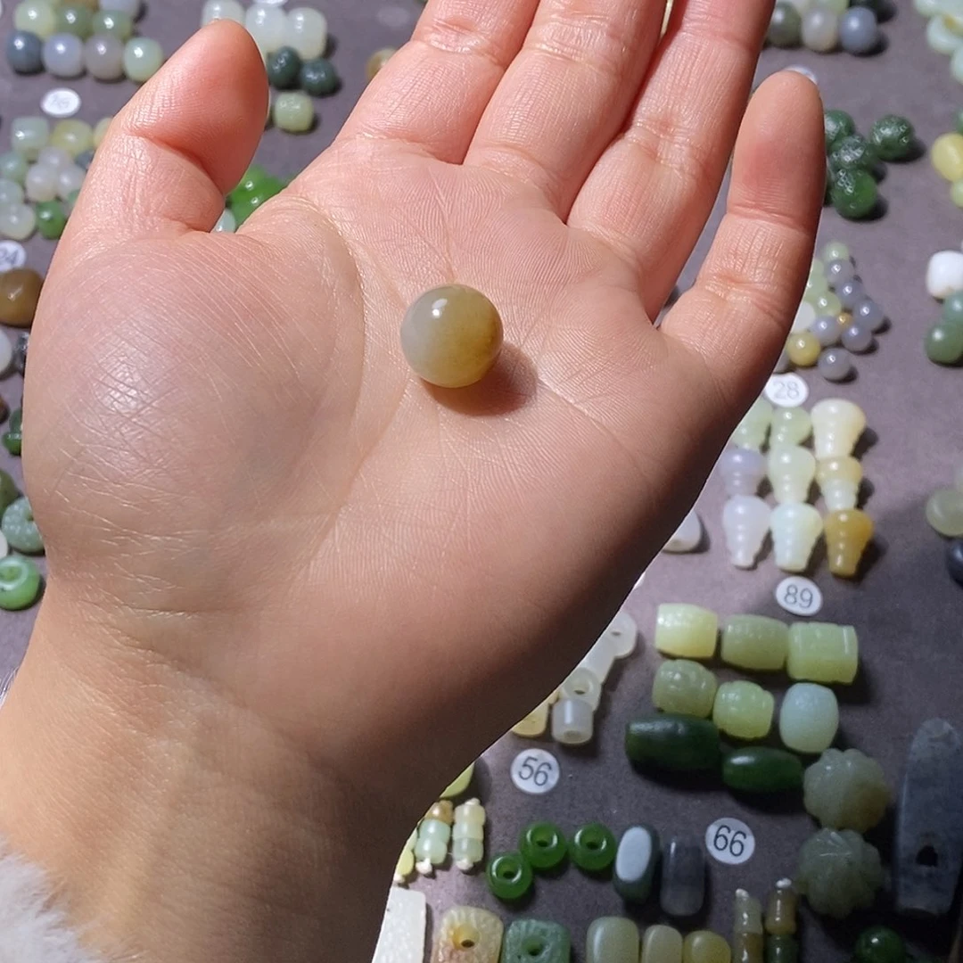 和田玉颈饰未镶嵌沐*