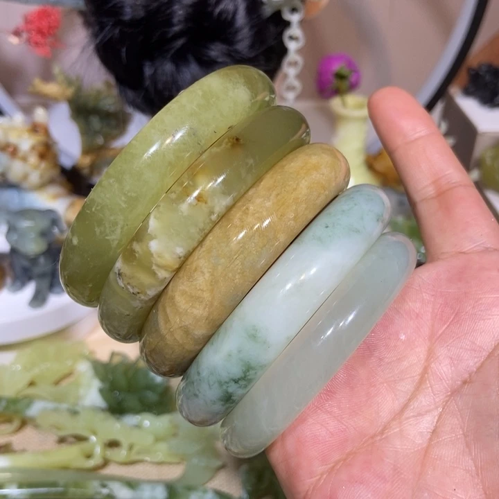 蛇纹石玉未镶嵌发饰慕**儿