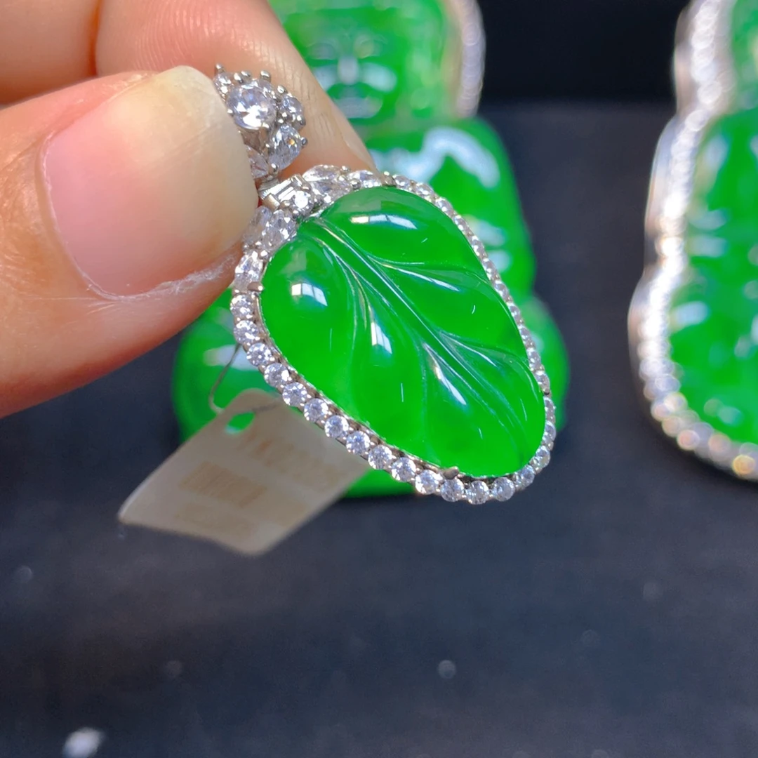 翡翠银S925镶嵌颈饰