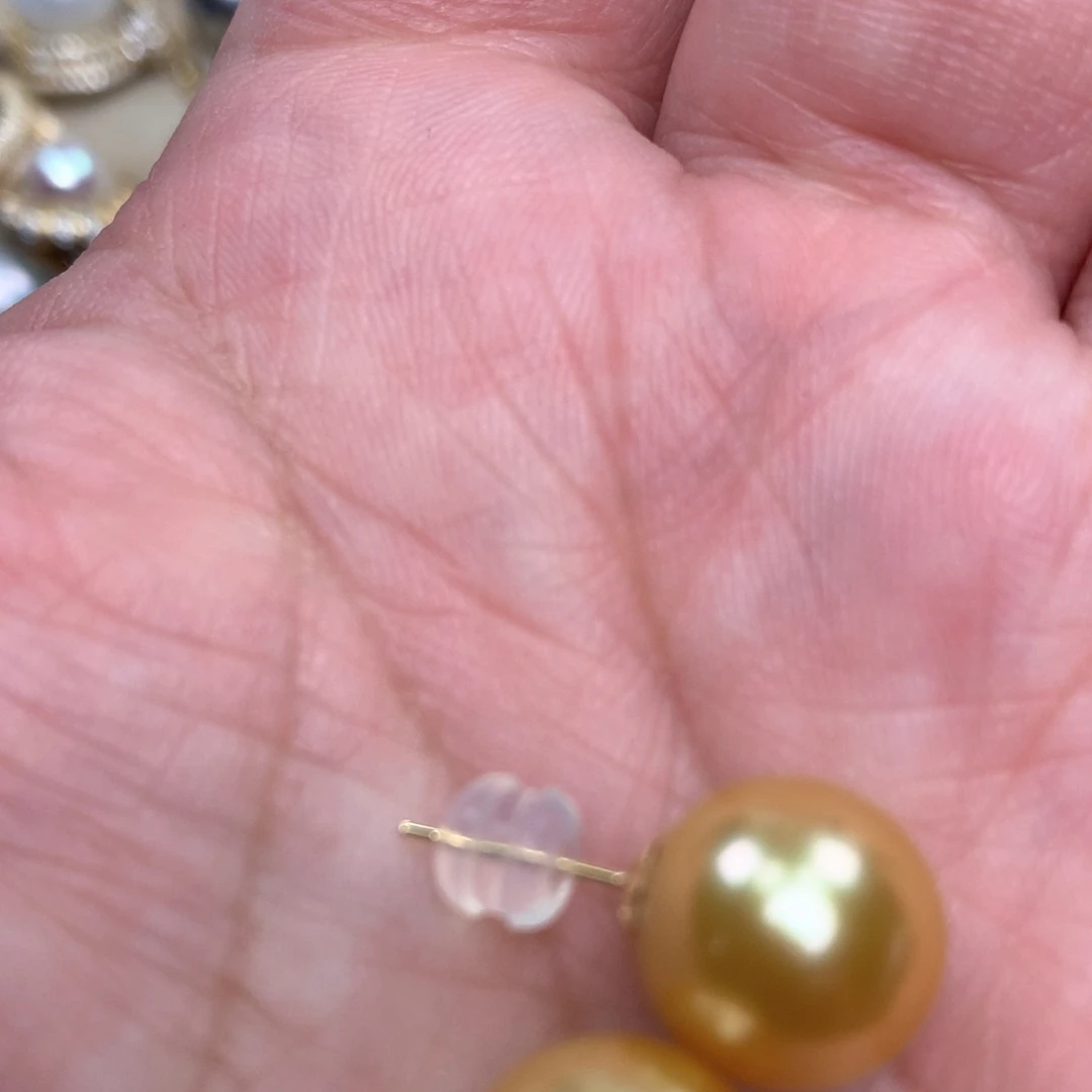 18K金镶嵌耳饰海水珍珠