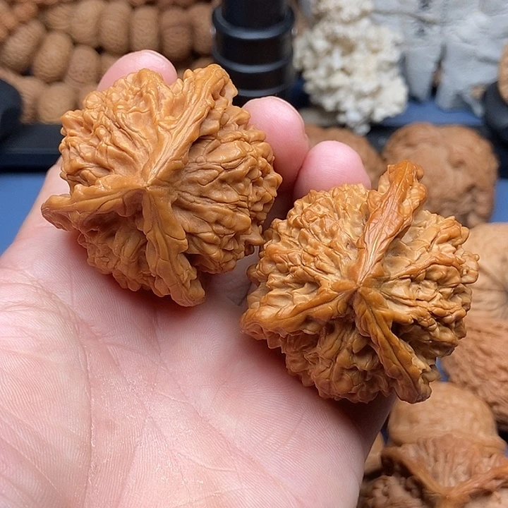 大***8文玩核桃把件官帽奔