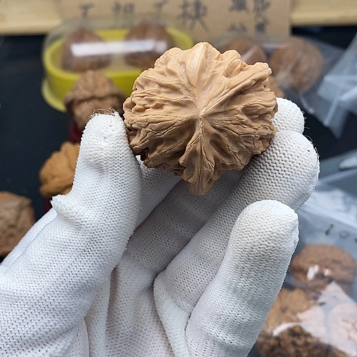 老***儿吊坠文玩核桃瑕疵不退不