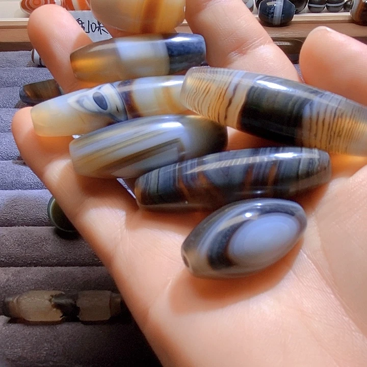 爱***乌未镶嵌吊坠(不含链)玛瑙/玉髓