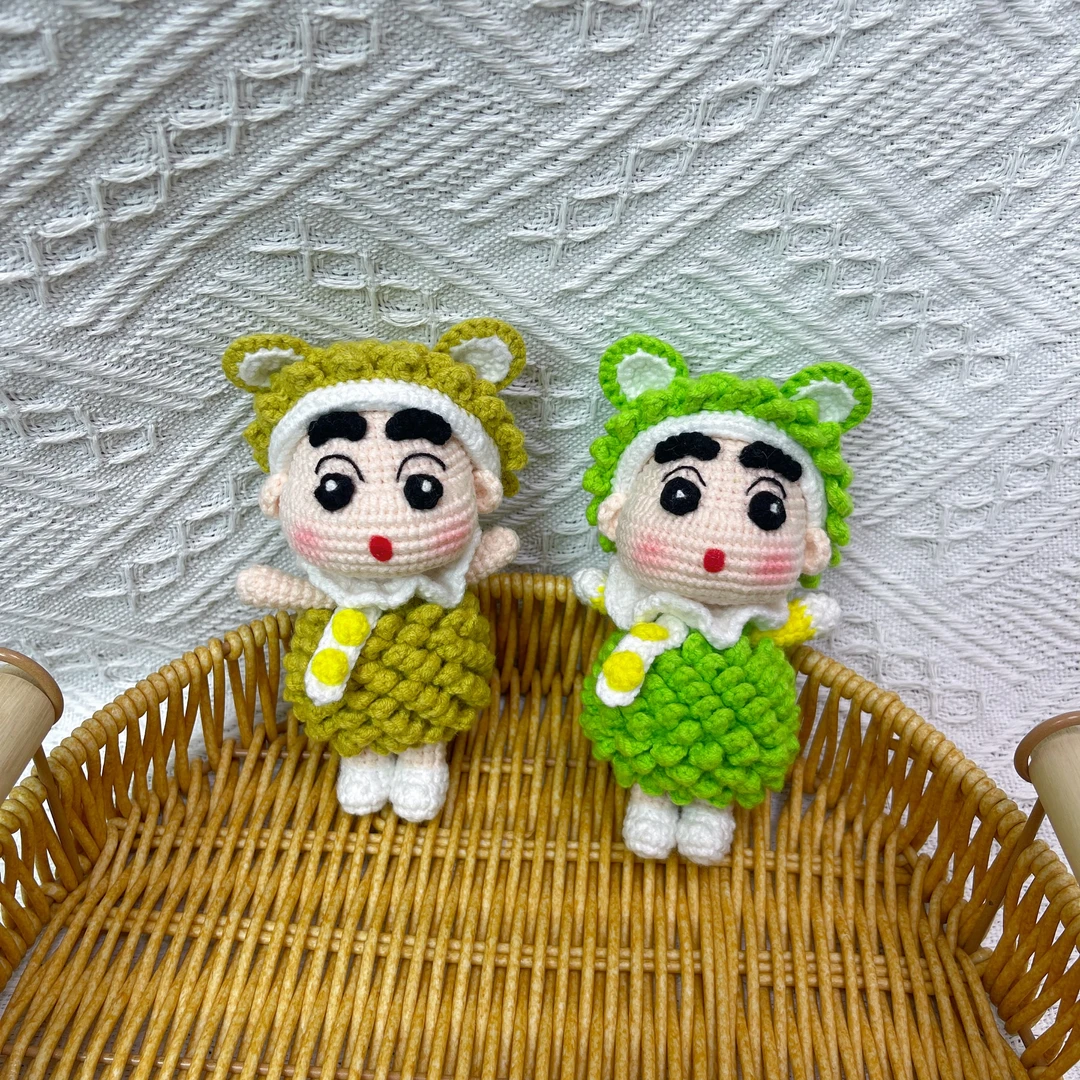 【手工钩织成品】萌四变装蜡笔小新玩偶挂件