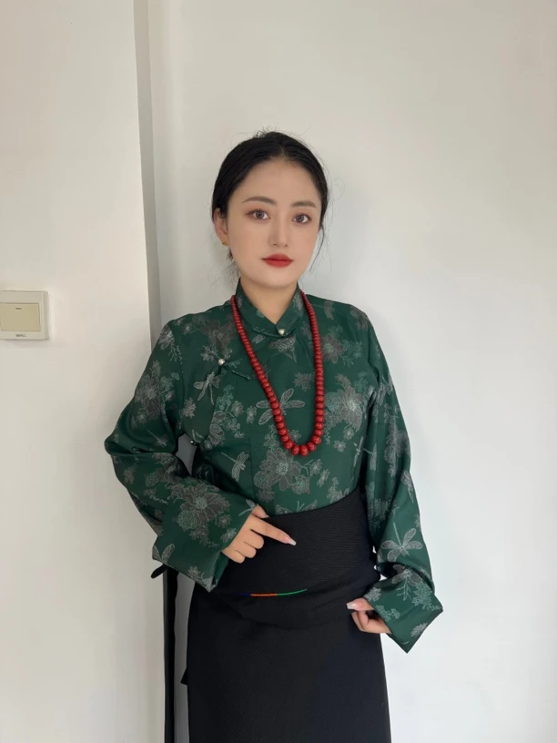 藏式藏装女士素色小蜻蜓衬衣衬衫