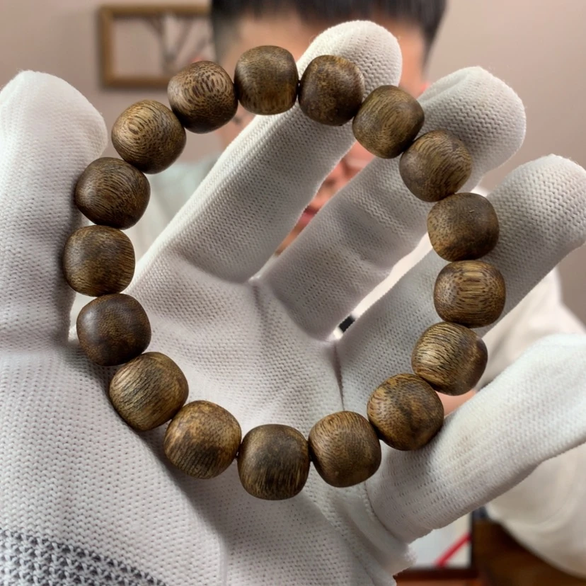 【闪购商品】手串沉香13mm老型14克一代苗