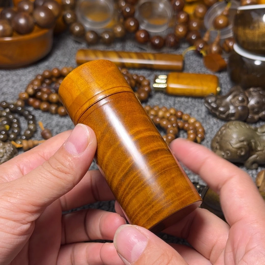 金丝楠牙签罐花纹