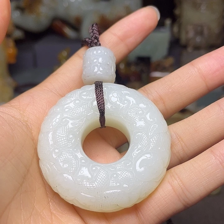 和田玉未镶嵌挂件