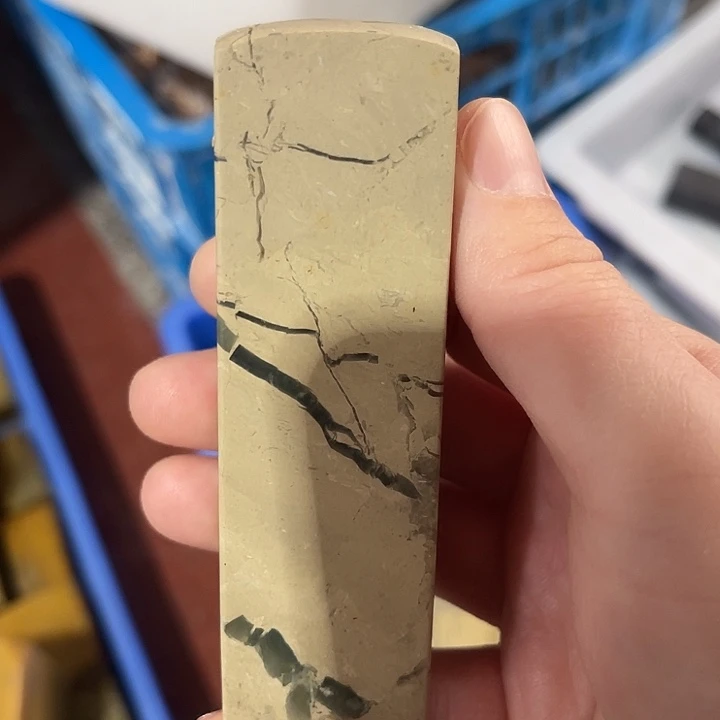 云南石偏远满百包邮