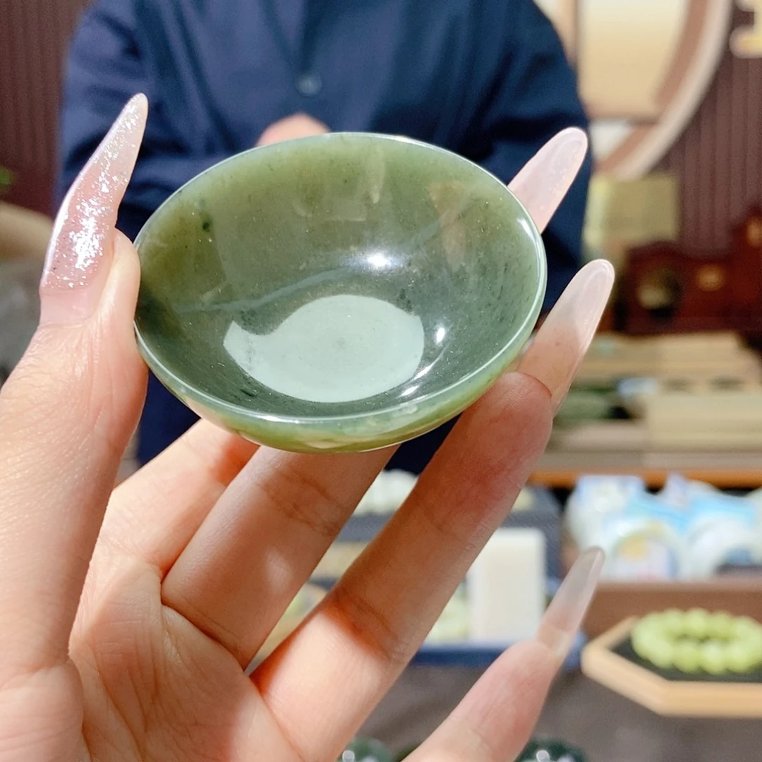 和田玉未镶嵌把件