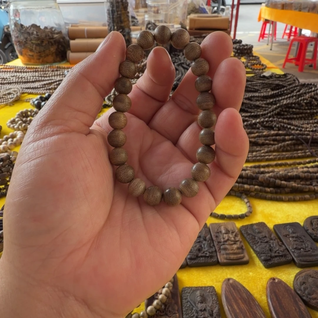 沉香碎屑沉香海南沉香0.8大➕碎屑多样性发一