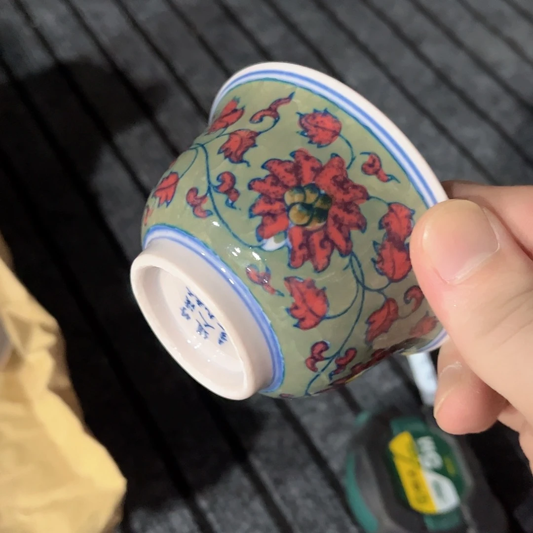 摆件///////景德镇陶瓷杯子。红。