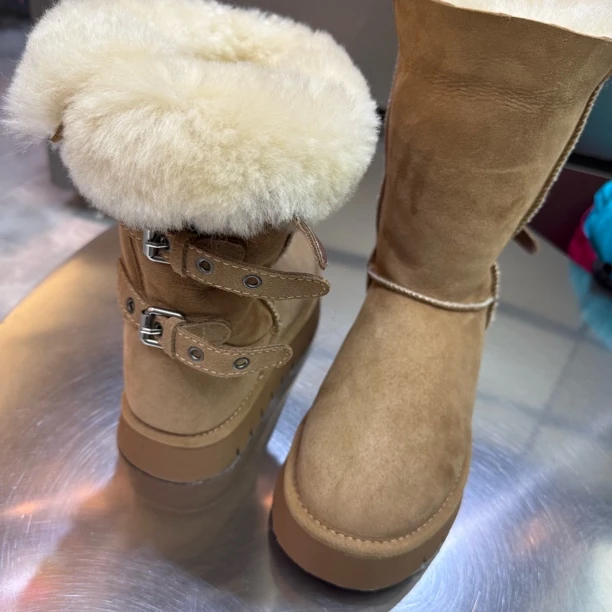 高帮冬季长筒保暖厚款雪地靴