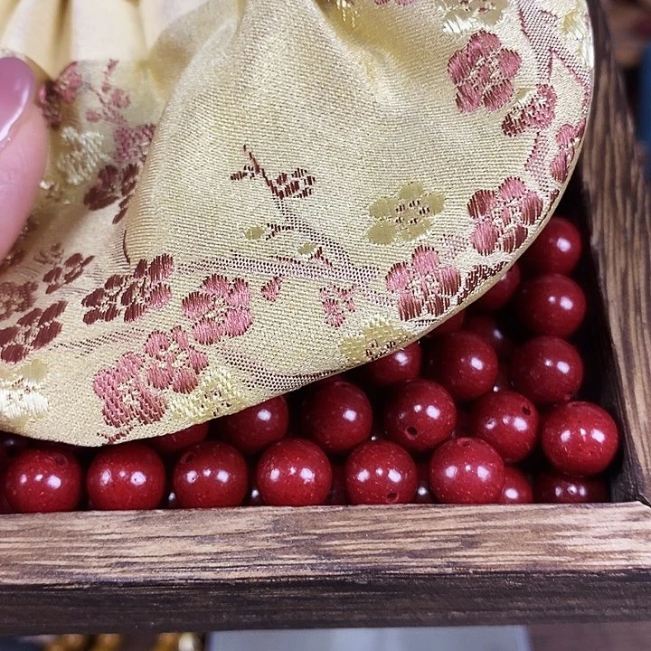 尘**生【南朝遗梦香】1.0拍到手半包微瑕