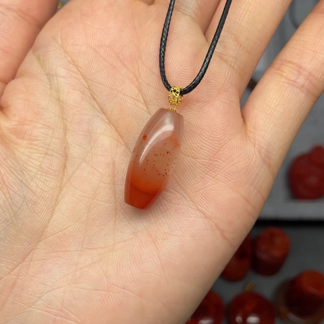 南红玛瑙18K金镶嵌配饰