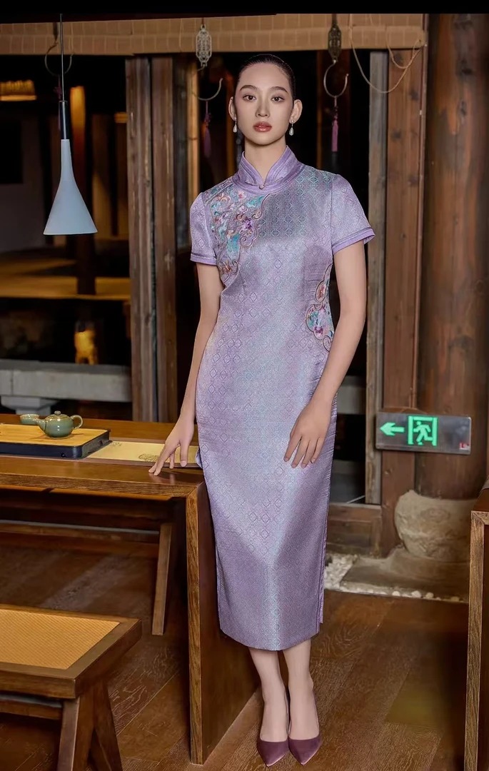 170057朱紫褕提花刺绣工艺高端喜妈妈礼服