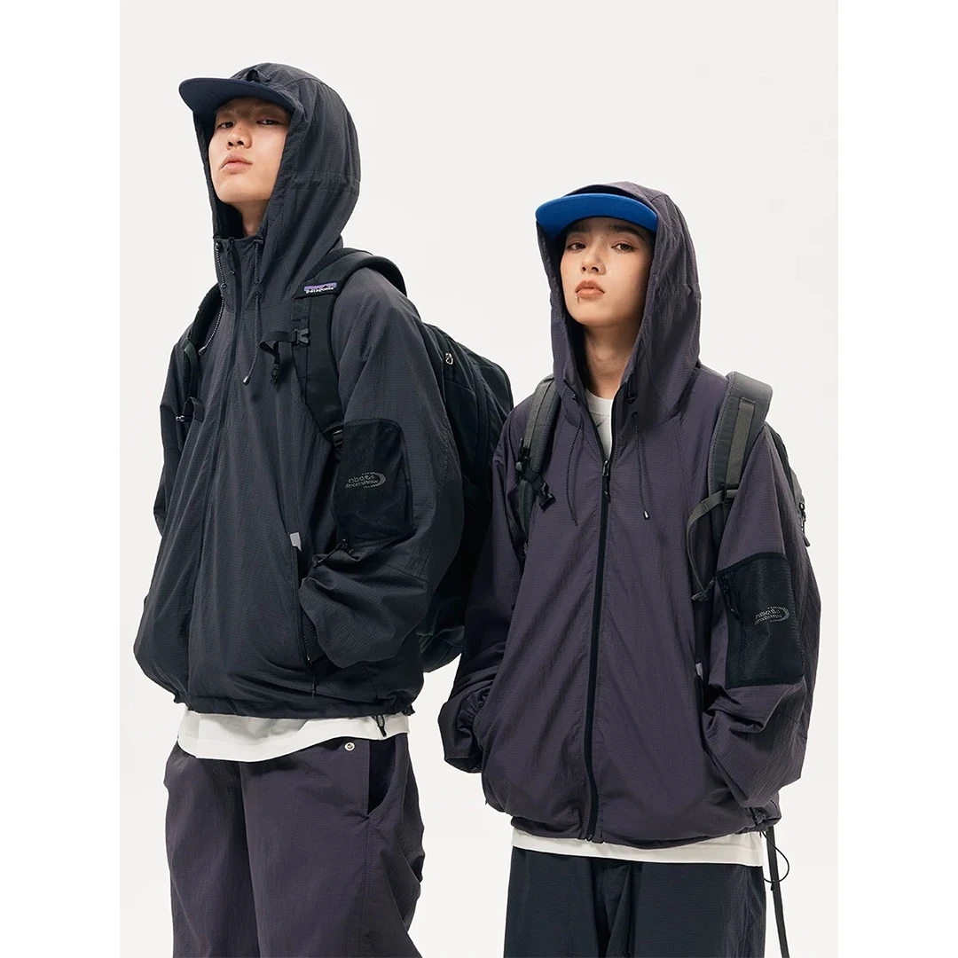 美式户外连帽机能风登山服冲锋衣夹克男春秋潮牌情侣三防外套