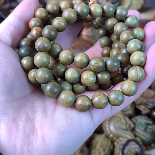 木小****1绿檀木0.8的108颗好货