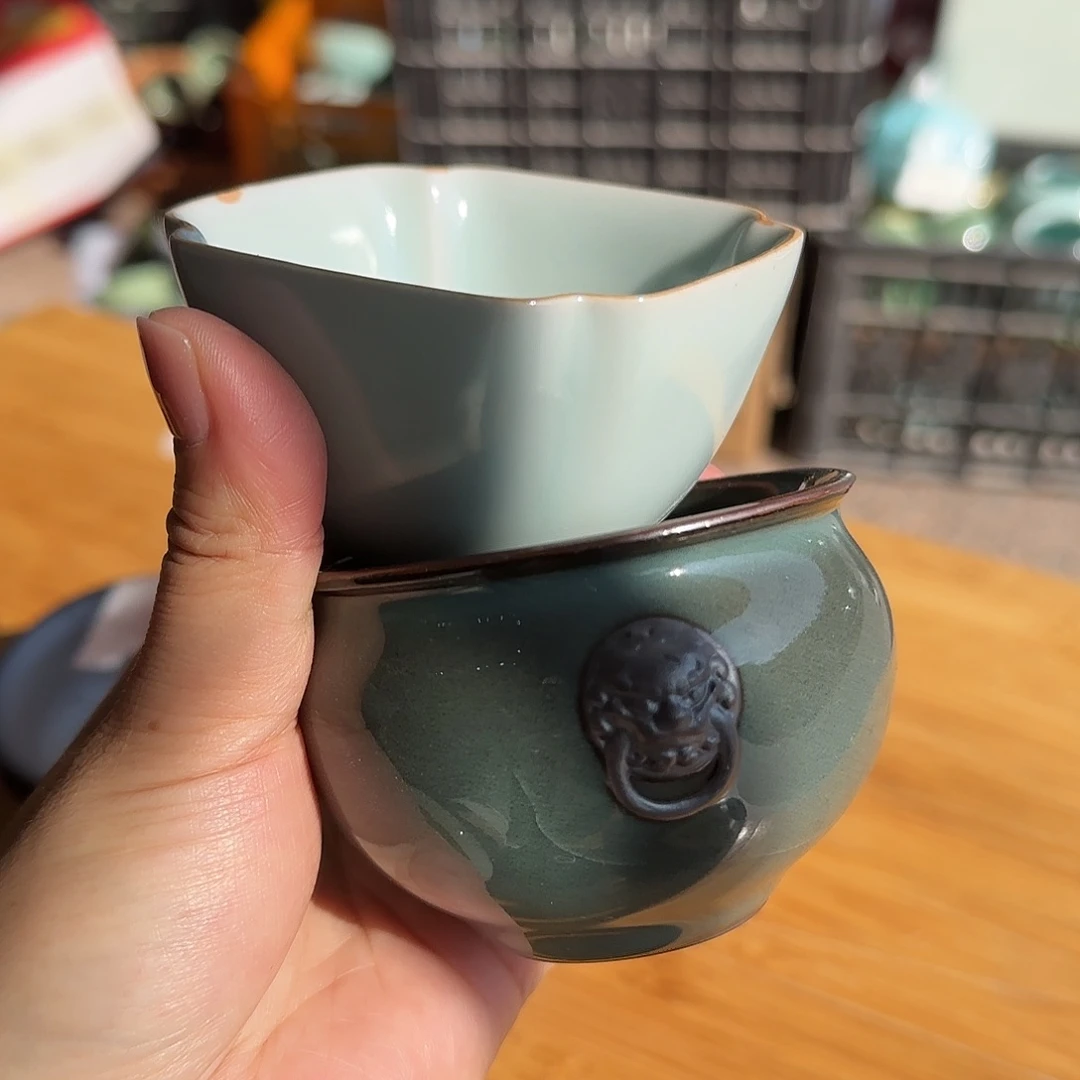 龙泉敬悦青瓷品茗杯微瑕