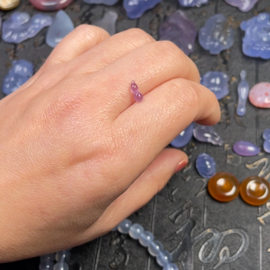 玛瑙/玉髓未镶嵌颈饰蓝玛瑙紫葫芦拍二发一