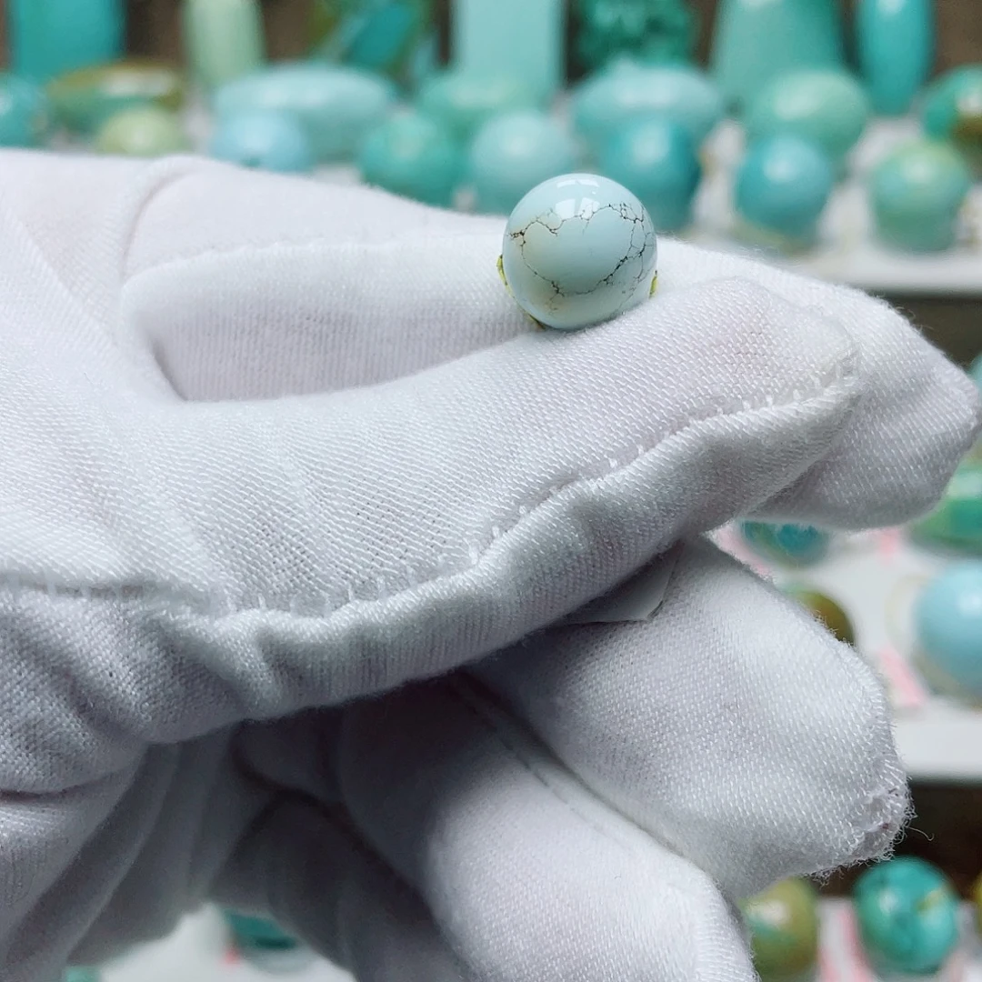 绿松石未镶嵌摆件