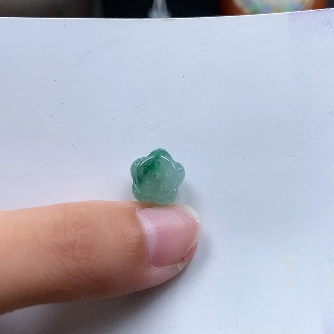 未镶嵌挂件翡翠闪