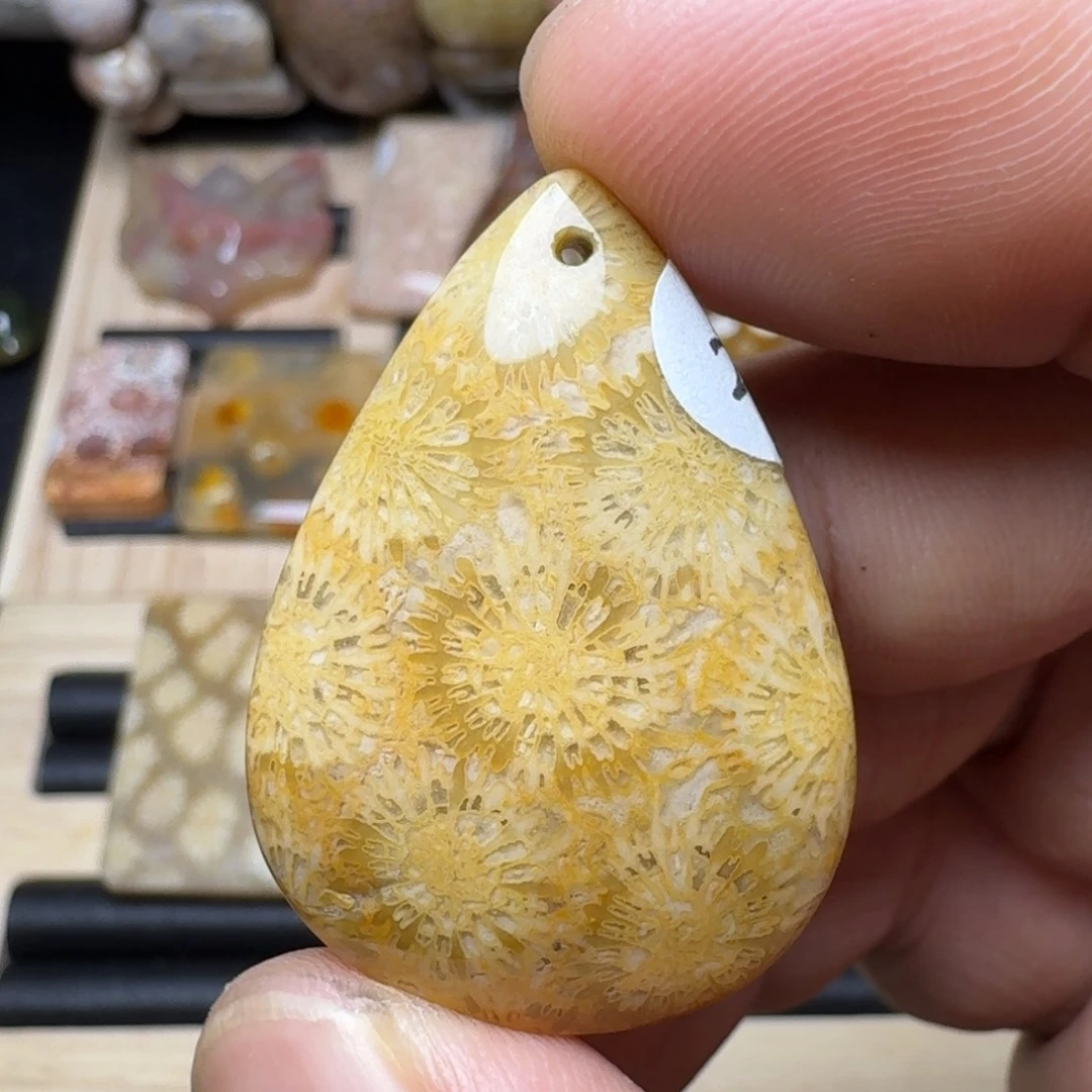 硅化玉未镶嵌纯天然色有机玉石保真色