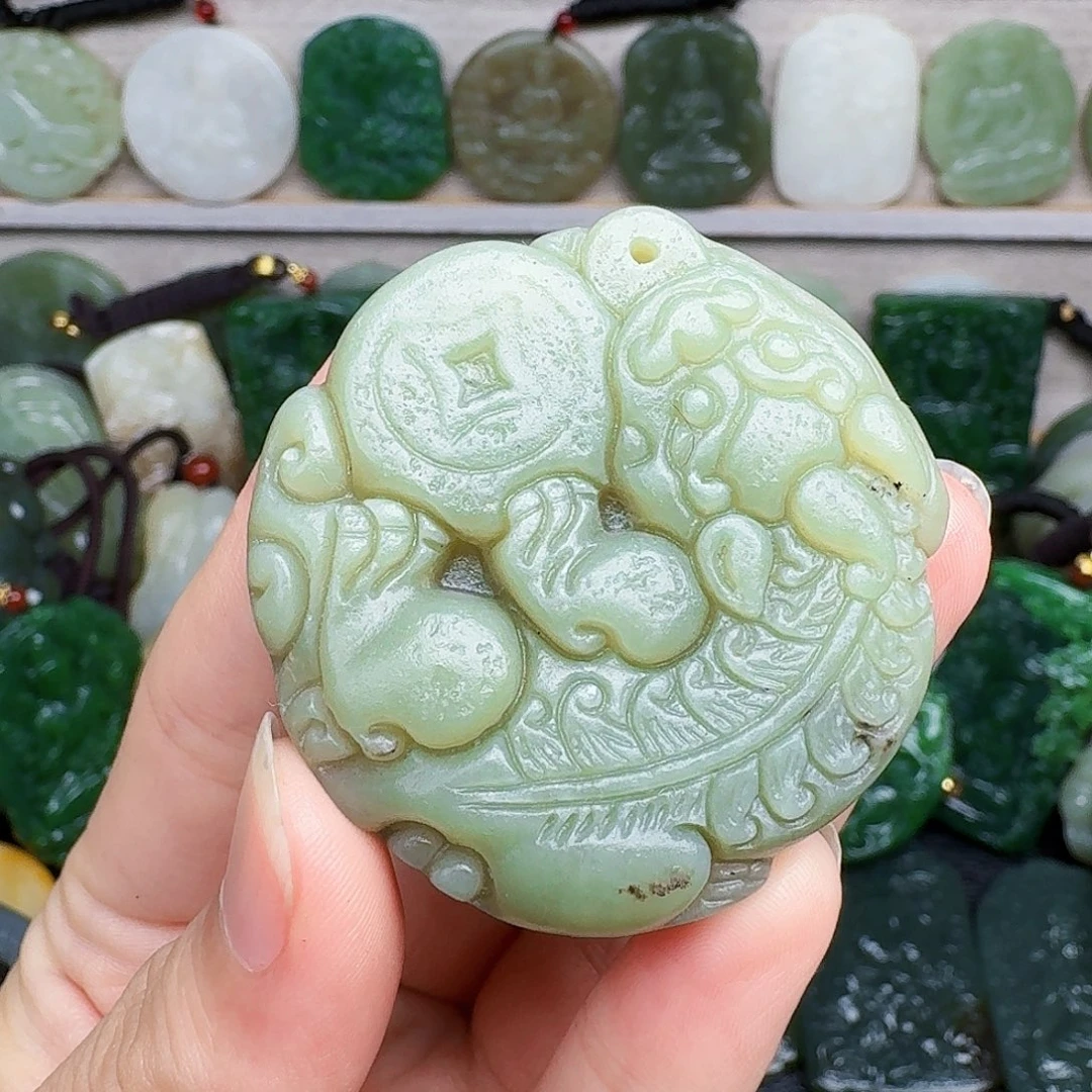 颈饰未镶嵌和田玉