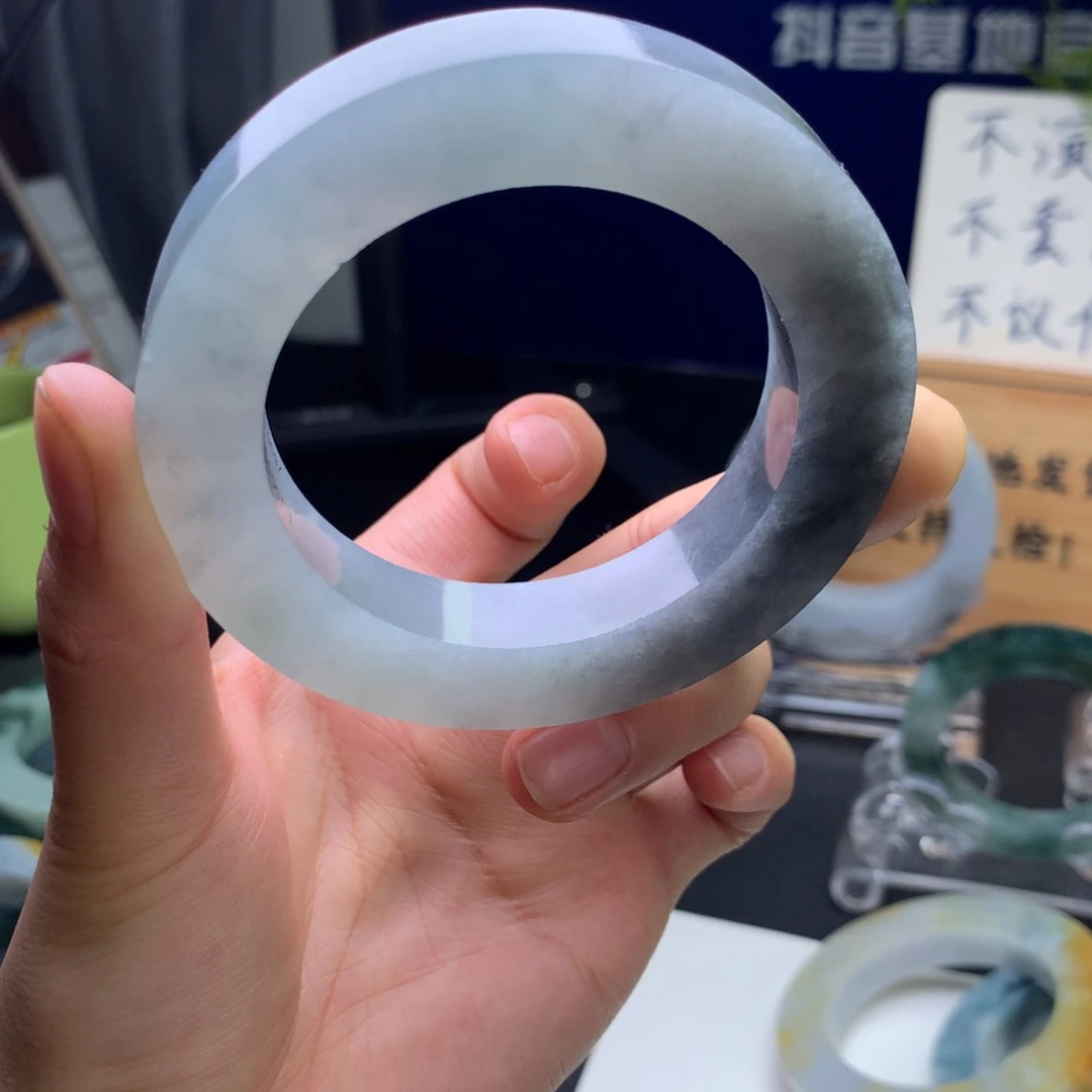 定制翡翠手镯未镶嵌