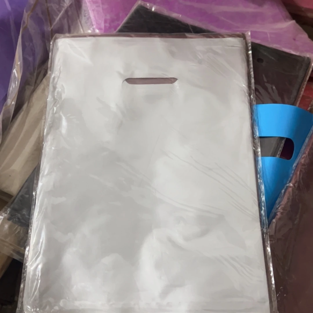 塑料福利款扣手20.28的混色装500个