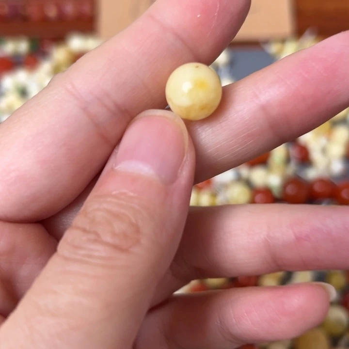 蜜蜡未镶嵌裸石10.1mm一个