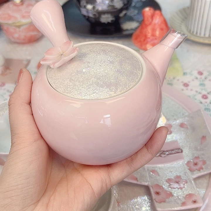 瓷片The first thing