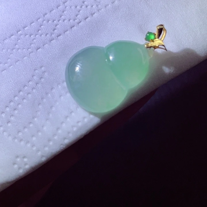 颈饰18K金镶嵌翡翠翡翠