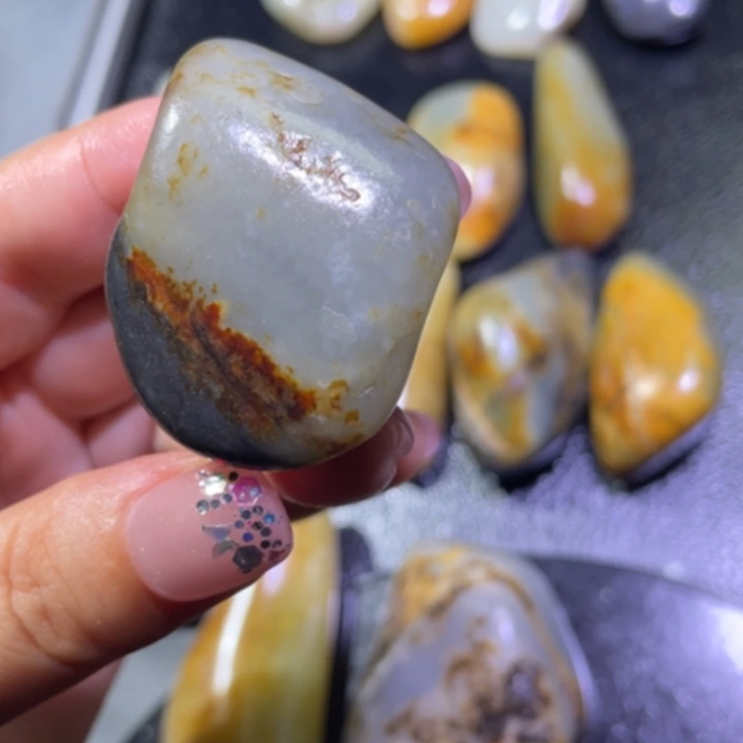 【闪购商品】和田玉未镶嵌颈饰乐*哥