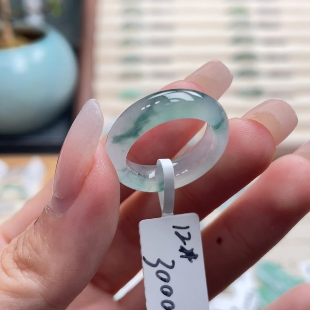 小****翡翠未镶嵌戒圈a52港圈12冰胶底冰飘花