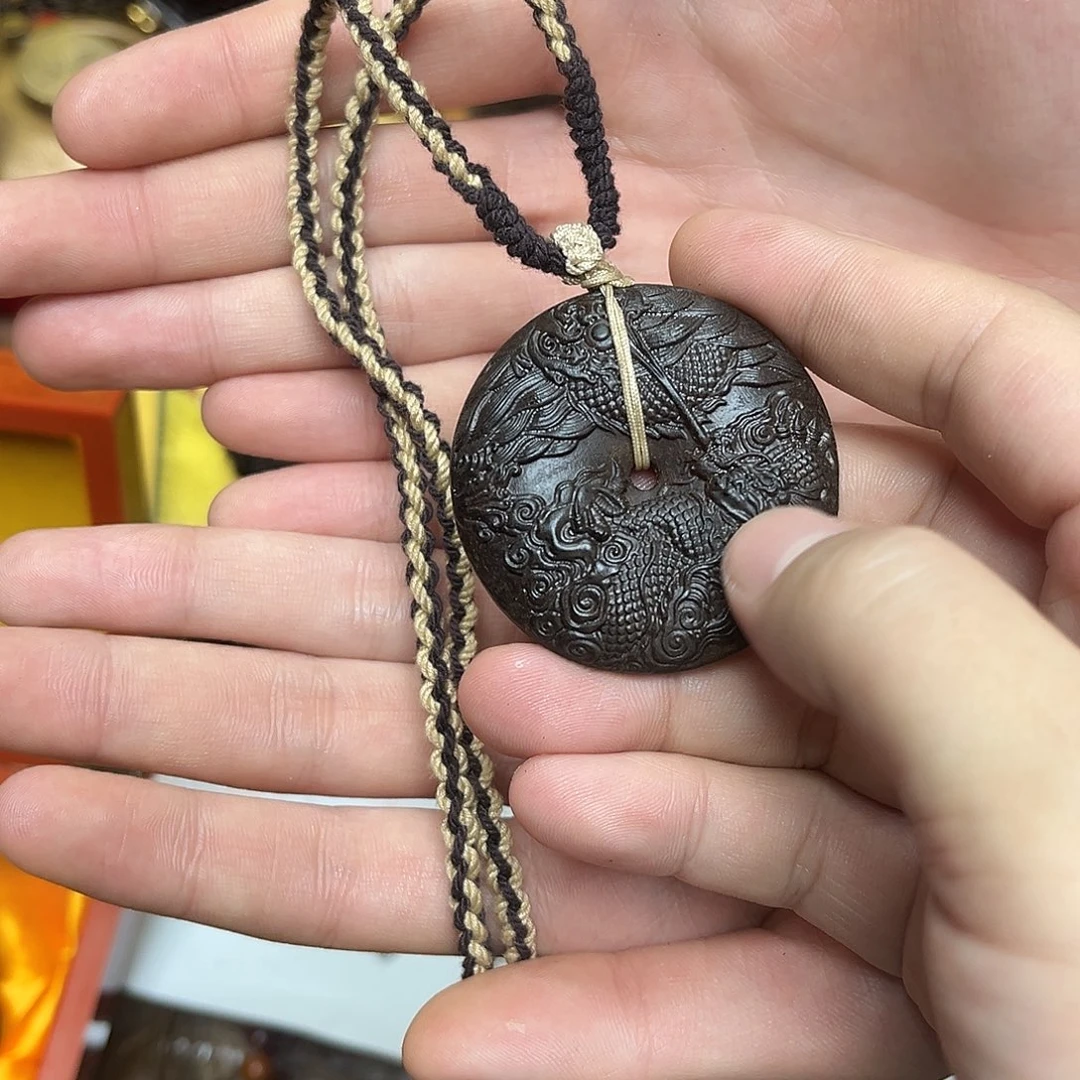 大叶紫檀（黑酸枝木类）