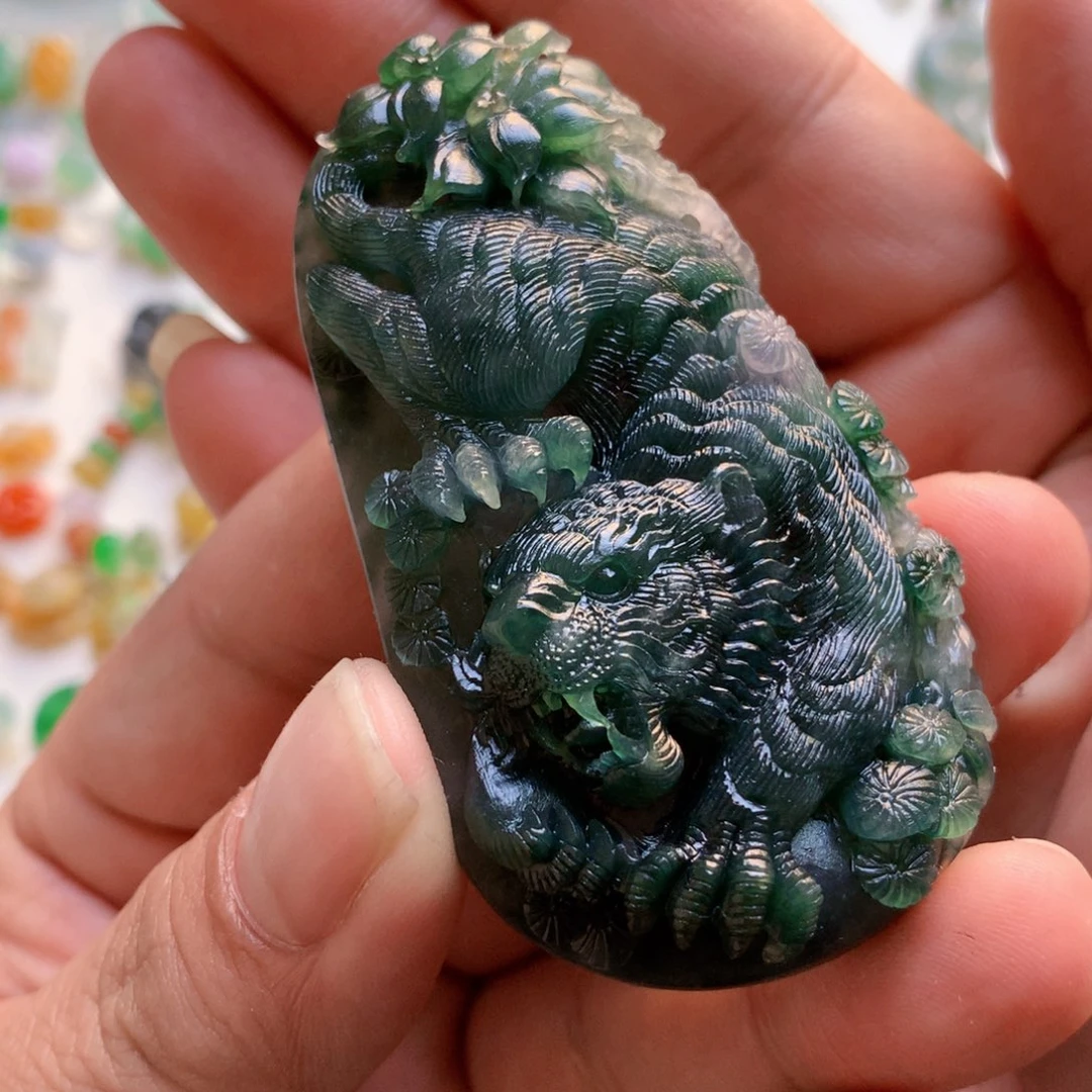 未镶嵌定制翡翠蓝水虎牌